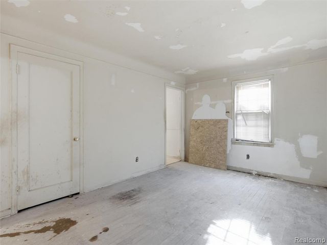 19331 Mccormick Street, Detroit, MI 48224