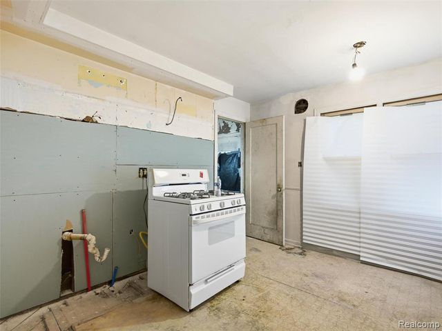 19331 Mccormick Street, Detroit, MI 48224
