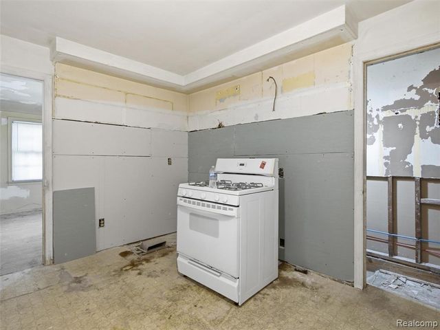 19331 Mccormick Street, Detroit, MI 48224