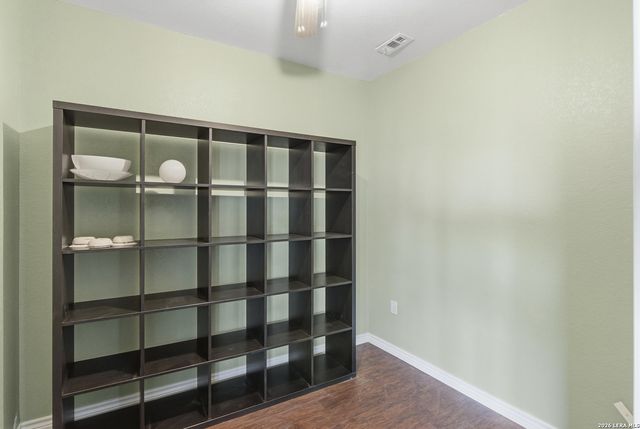 222 E Cedar, Seguin, TX 78155