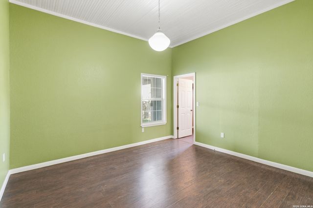 222 E Cedar, Seguin, TX 78155