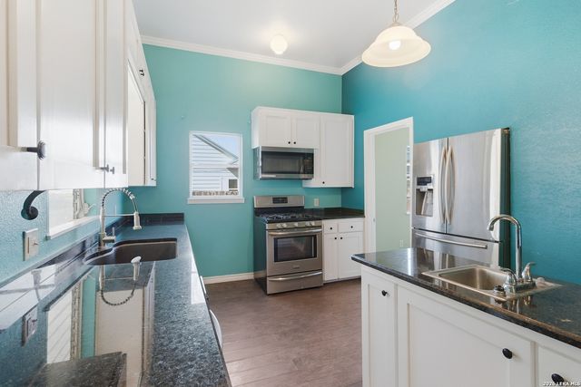 222 E Cedar, Seguin, TX 78155