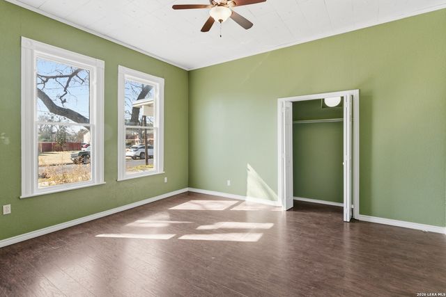 222 E Cedar, Seguin, TX 78155