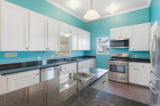 222 E Cedar, Seguin, TX 78155