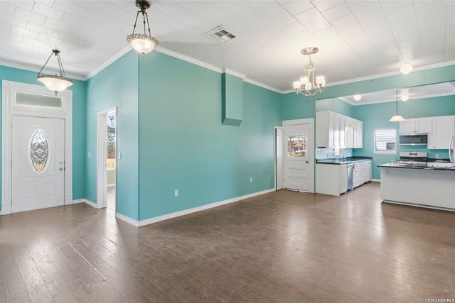 222 E Cedar, Seguin, TX 78155