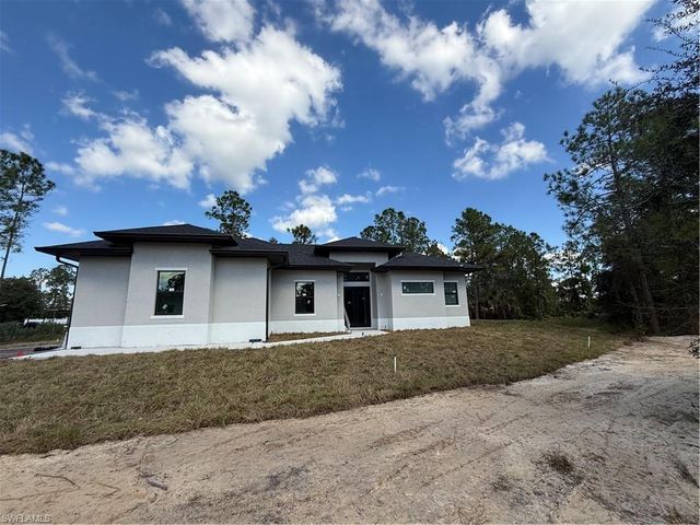 2863 52nd AVE NE, Naples, FL 34120