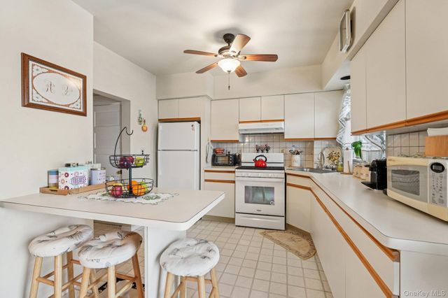 238 Woodland Avenue, Yonkers, NY 10703