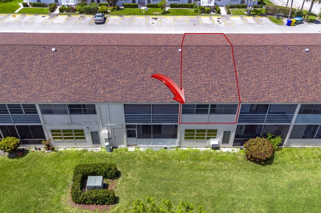 77 Kingswood, West Palm Beach, FL 33417