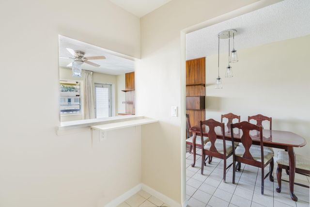 77 Kingswood, West Palm Beach, FL 33417