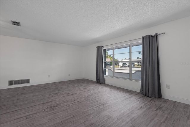 31 FLEMING COURT, Palm Coast, FL 32137