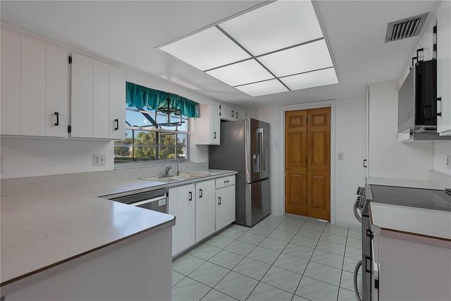 31 FLEMING COURT, Palm Coast, FL 32137