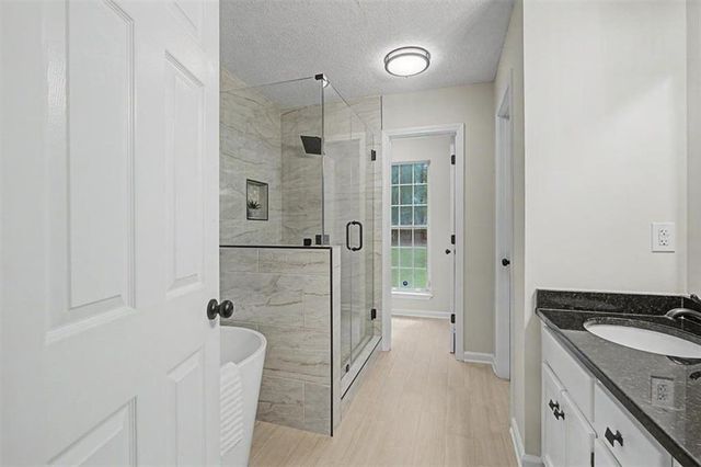 590 S Alexander Creek Road, Newnan, GA 30263