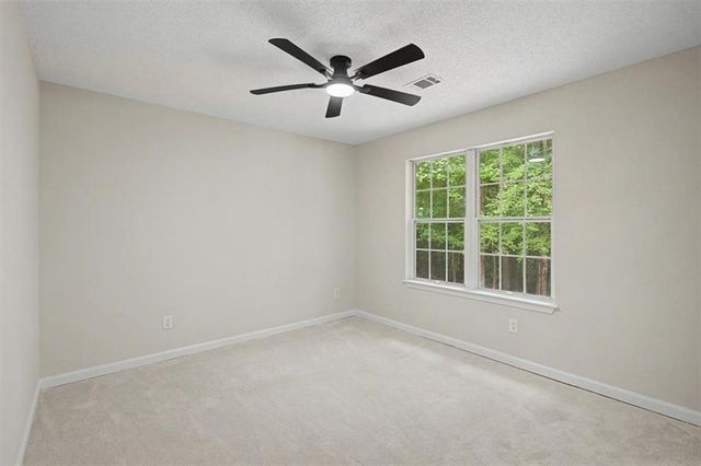 590 S Alexander Creek Road, Newnan, GA 30263