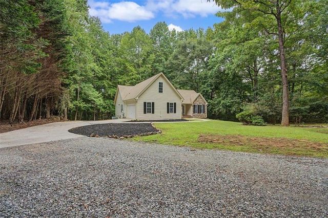 590 S Alexander Creek Road, Newnan, GA 30263