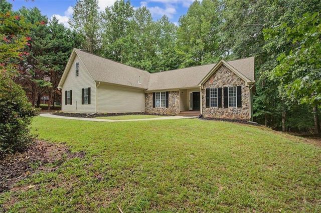 590 S Alexander Creek Road, Newnan, GA 30263