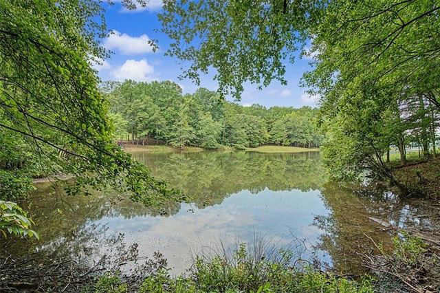 590 S Alexander Creek Road, Newnan, GA 30263