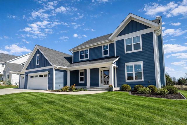 W77N400 Prairie View ROAD, Cedarburg, WI 53012