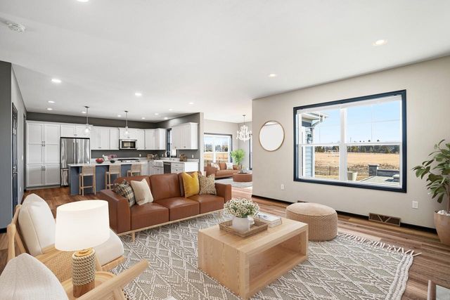 W77N400 Prairie View ROAD, Cedarburg, WI 53012