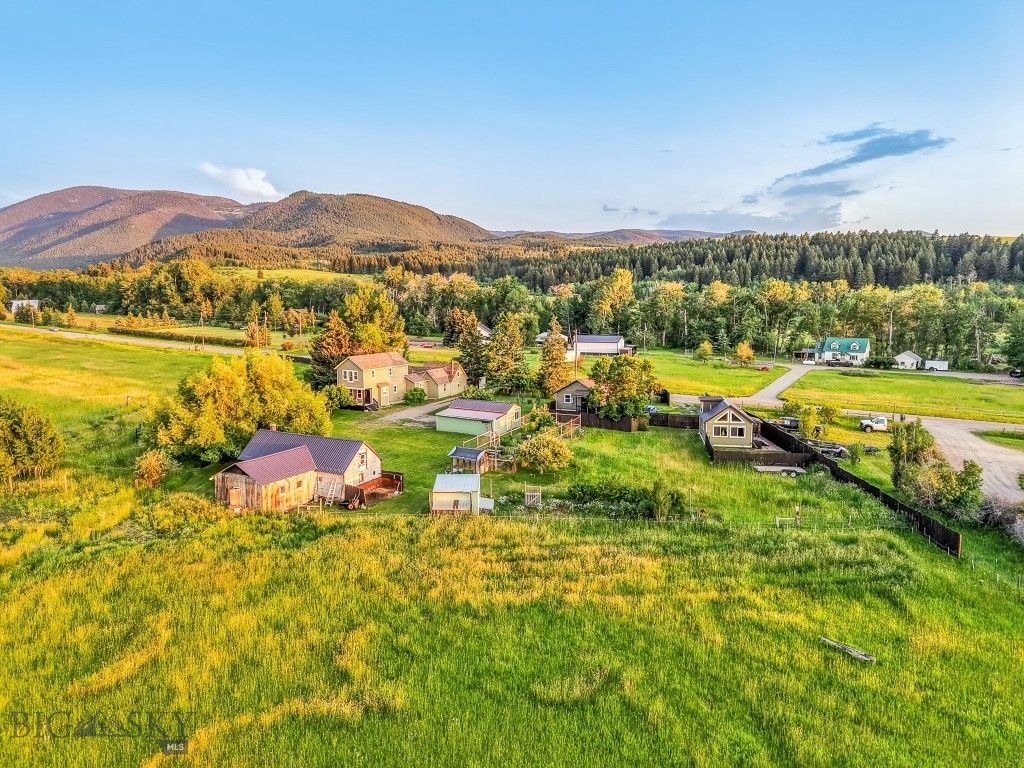 12977 Cottonwood Road, Bozeman, MT 59718 photo 2