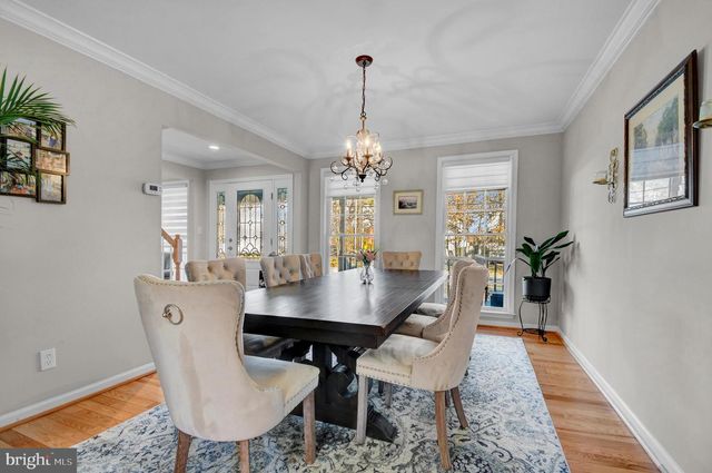 715 WALNUT AVE, North Beach, MD 20714