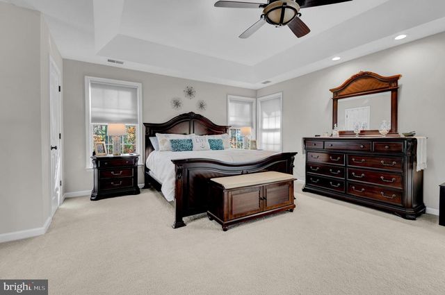 715 WALNUT AVE, North Beach, MD 20714