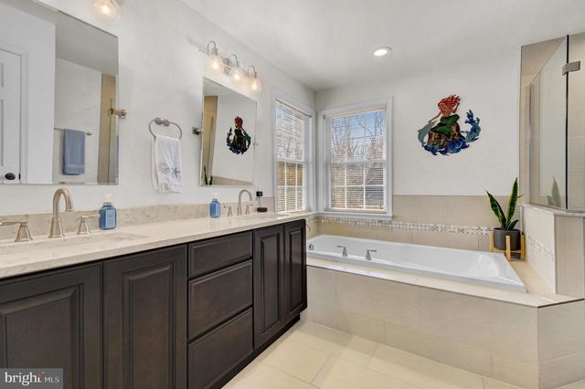 715 WALNUT AVE, North Beach, MD 20714