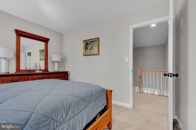 715 WALNUT AVE, North Beach, MD 20714