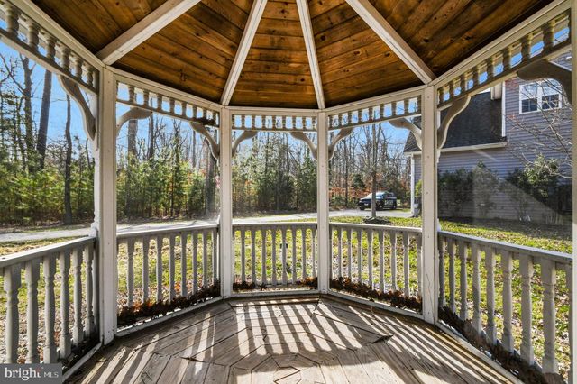 715 WALNUT AVE, North Beach, MD 20714