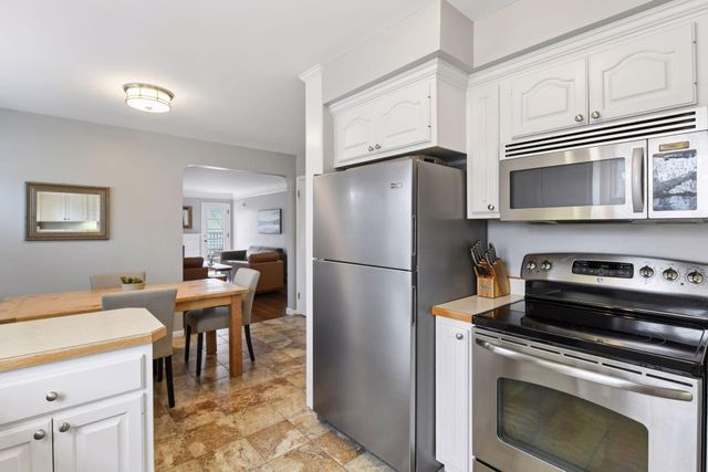 6004 Wooddale Avenue, Edina, MN 55424