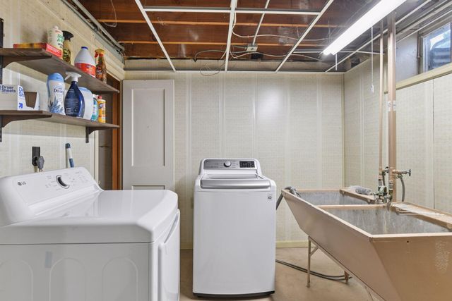 6004 Wooddale Avenue, Edina, MN 55424