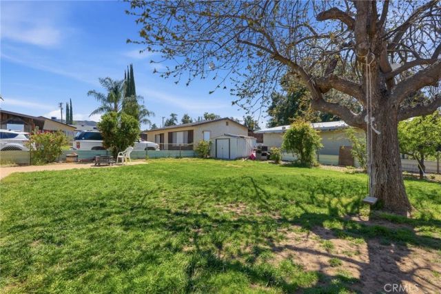 183 E County Line, Calimesa, CA 92320