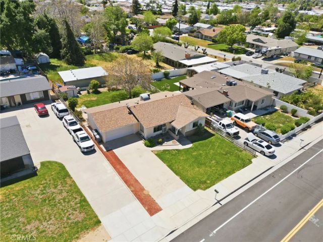 183 E County Line, Calimesa, CA 92320