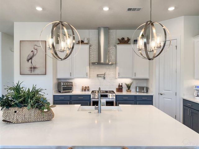 201 Clipper Dr, Pensacola, FL 32507