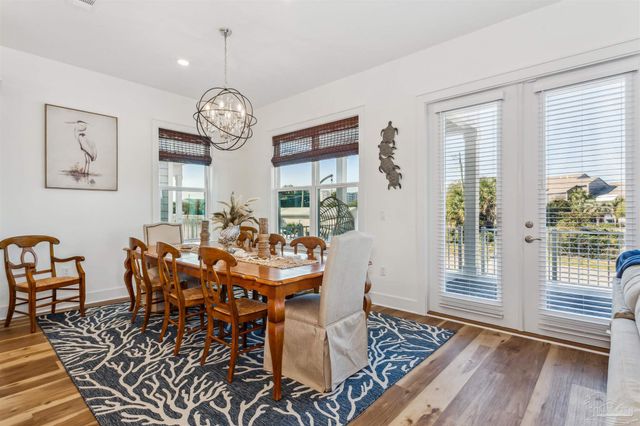 201 Clipper Dr, Pensacola, FL 32507