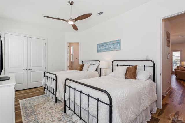 201 Clipper Dr, Pensacola, FL 32507