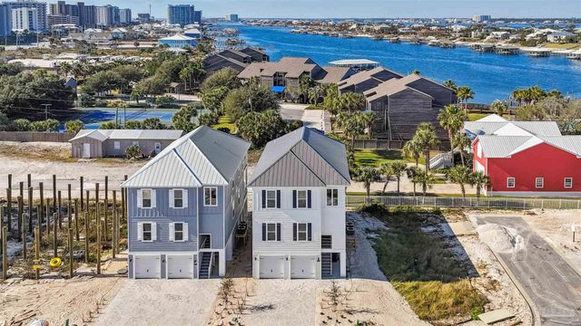 201 Clipper Dr, Pensacola, FL 32507