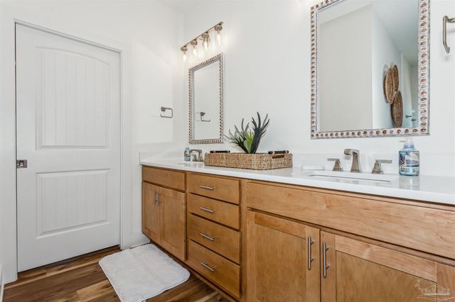 201 Clipper Dr, Pensacola, FL 32507