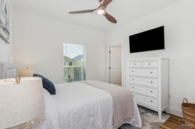 201 Clipper Dr, Pensacola, FL 32507