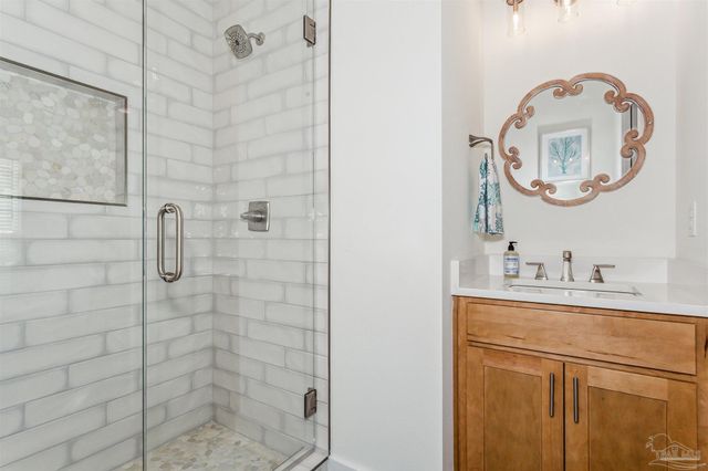 201 Clipper Dr, Pensacola, FL 32507