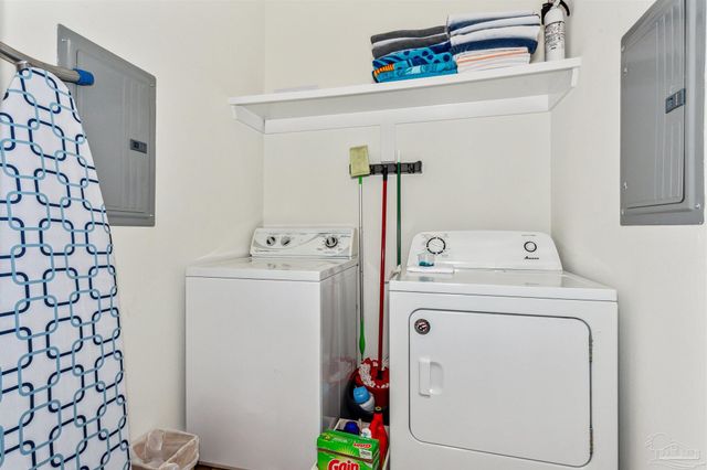 201 Clipper Dr, Pensacola, FL 32507