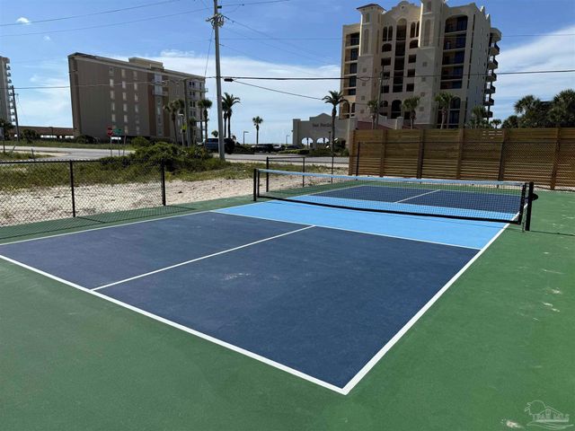 201 Clipper Dr, Pensacola, FL 32507