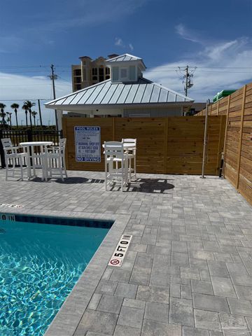 201 Clipper Dr, Pensacola, FL 32507