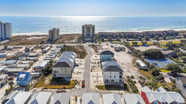 201 Clipper Dr, Pensacola, FL 32507