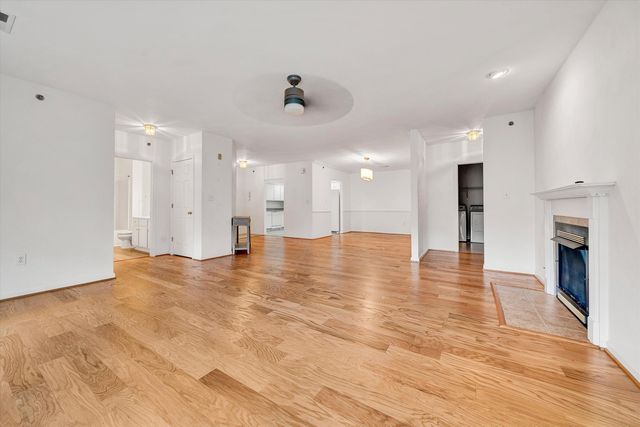 4438 Pheasant Ridge RD APT 202, Roanoke, VA 24014