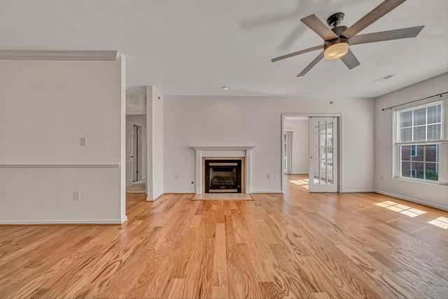 4438 Pheasant Ridge RD APT 202, Roanoke, VA 24014