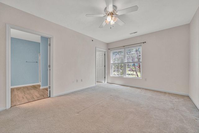 4438 Pheasant Ridge RD APT 202, Roanoke, VA 24014