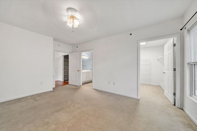 4438 Pheasant Ridge RD APT 202, Roanoke, VA 24014