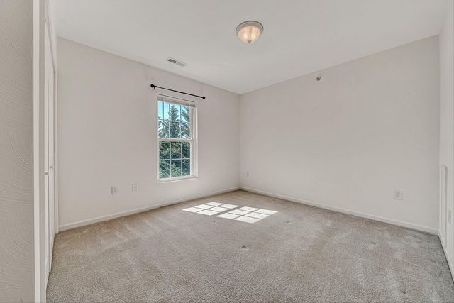 4438 Pheasant Ridge RD APT 202, Roanoke, VA 24014