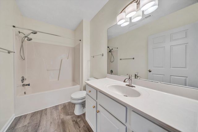 4438 Pheasant Ridge RD APT 202, Roanoke, VA 24014