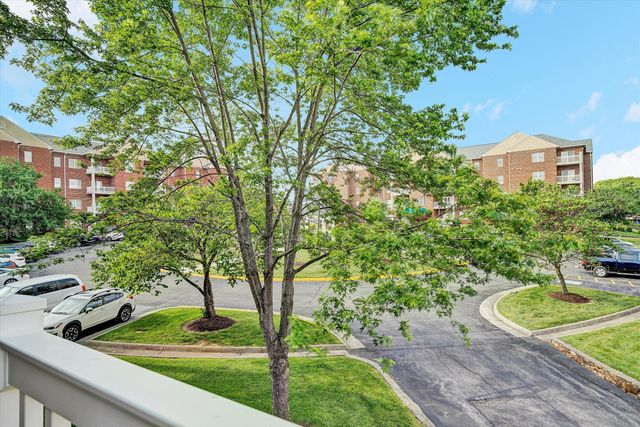 4438 Pheasant Ridge RD APT 202, Roanoke, VA 24014